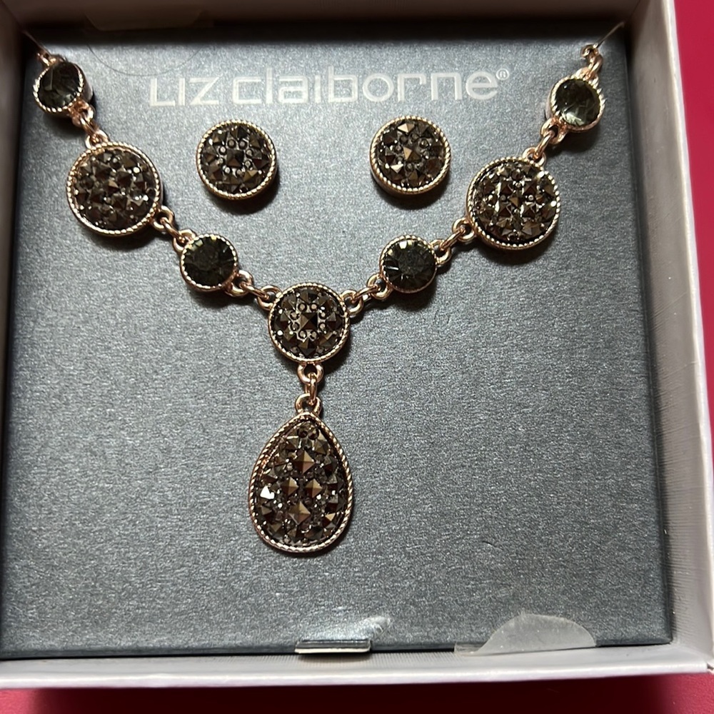 Brand new with tags, Liz Claiborne necklace/earring set